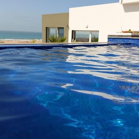 2 Bungalows Avec Vue Sur Mer Et Piscine Partagee วาลิเดีย ภายนอก รูปภาพ