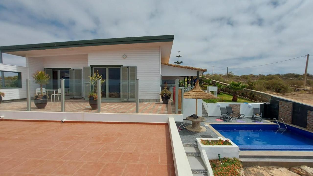 2 Bungalows Avec Vue Sur Mer Et Piscine Partagee วาลิเดีย ภายนอก รูปภาพ