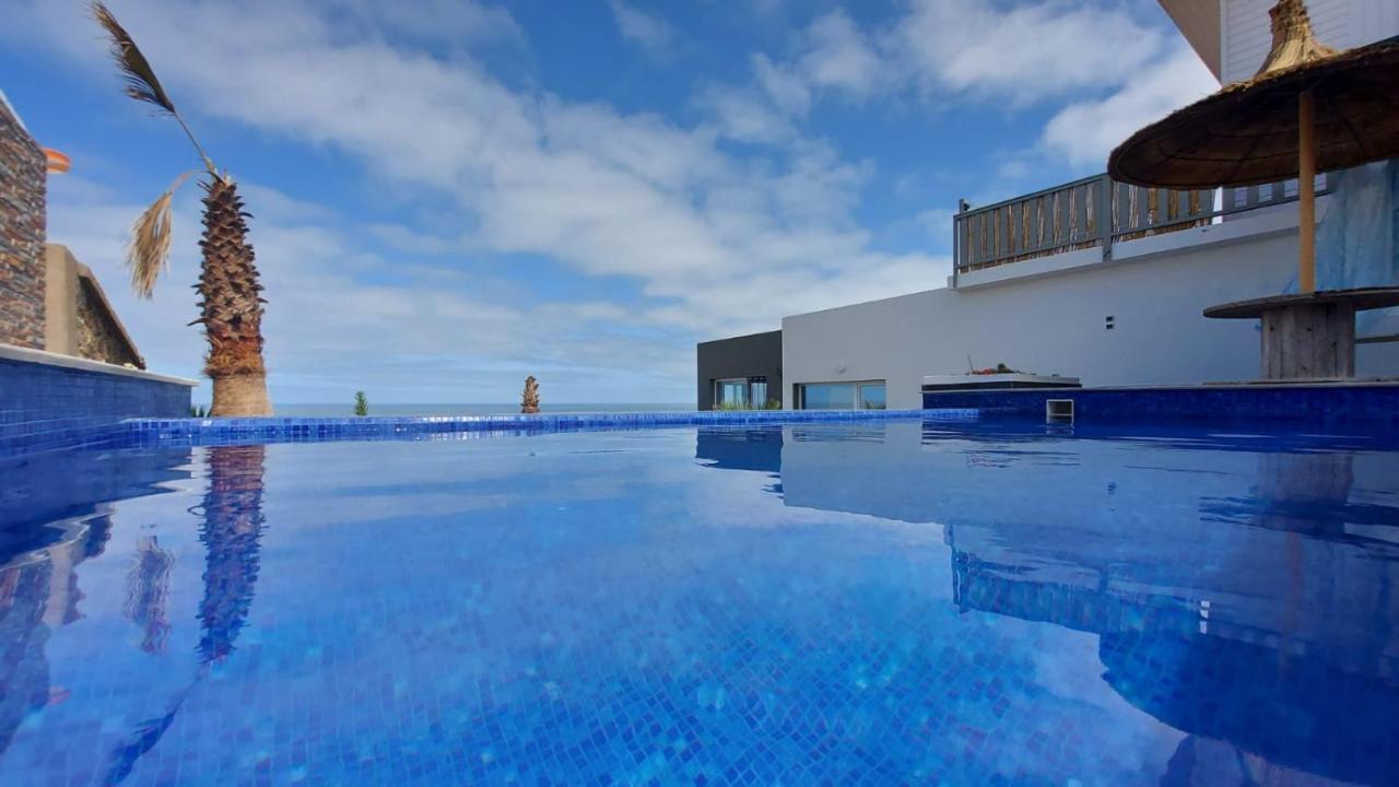2 Bungalows Avec Vue Sur Mer Et Piscine Partagee วาลิเดีย ภายนอก รูปภาพ